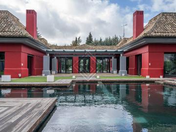 Casa chalet en Venta en Urbanización La Moraleja