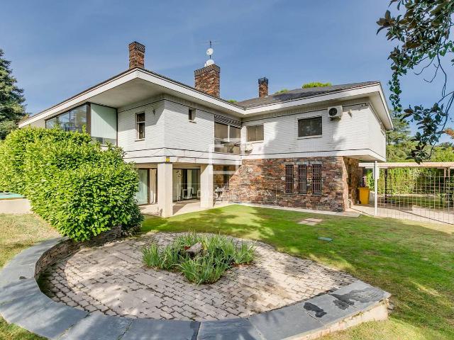 Casa chalet en Venta en Urbanización La Moraleja