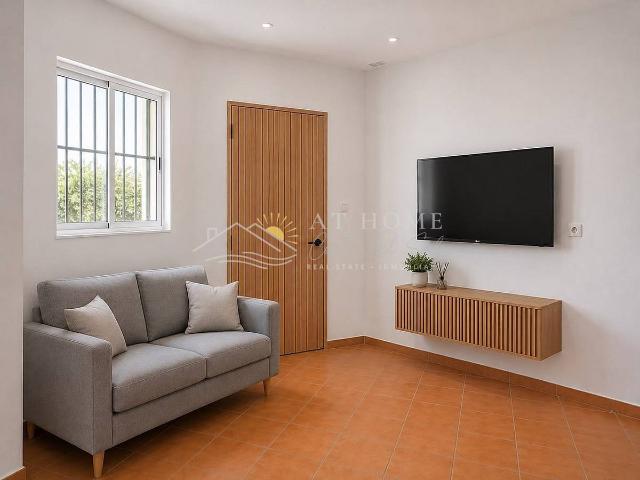 Casa chalet en Venta en Urbanización Santa Rosa