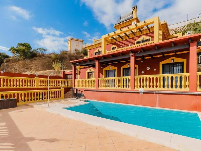 Casa chalet en Venta en Urbanización Santa Rosa