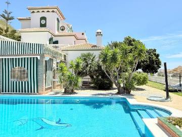 Villa en venta en Peñón Molineta - Jardín