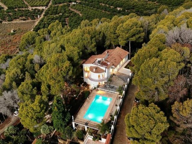 Casa chalet en Venta en Urbanizaciones