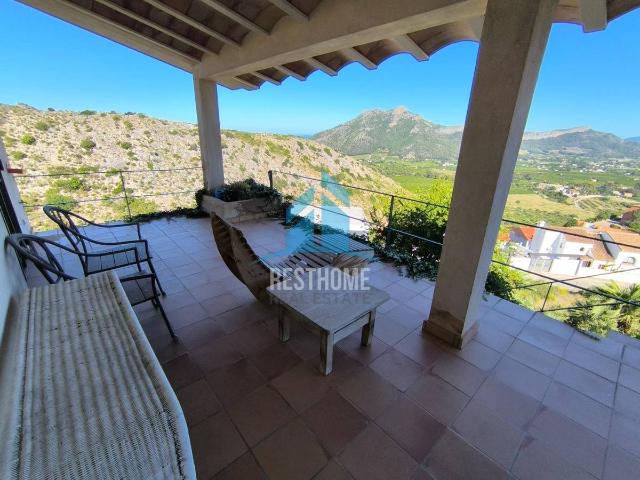 Casa chalet en Venta en Urbanizaciones