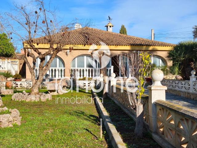 Casa chalet en Venta en Urbanizaciones