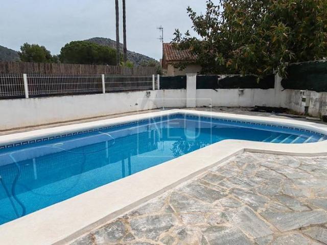 Casa chalet en Venta en Urbanizaciones
