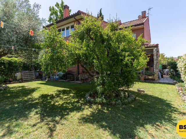 Casa chalet en Venta en Urbanizaciones