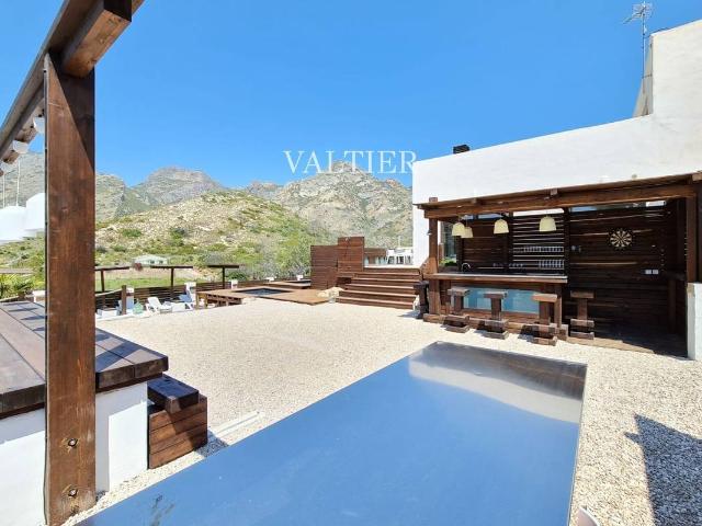 Casa chalet en Venta en Urbanizaciones