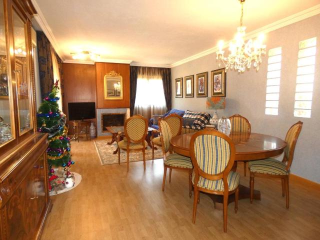 Casa chalet en Venta en Utebo