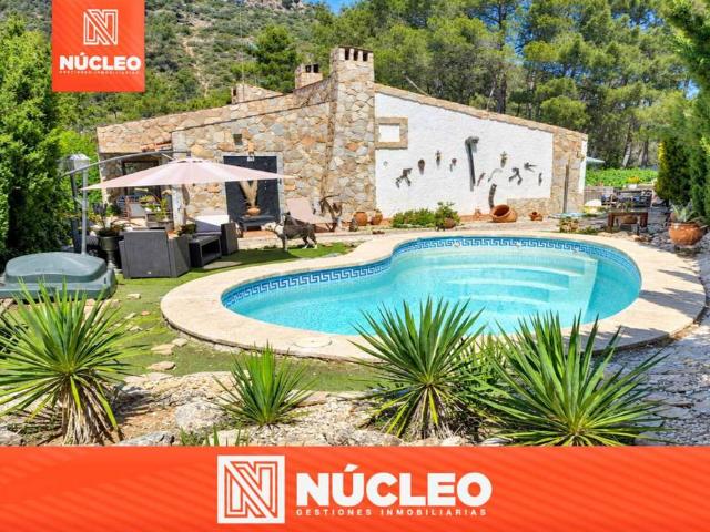 Casa chalet en Venta en Utiel