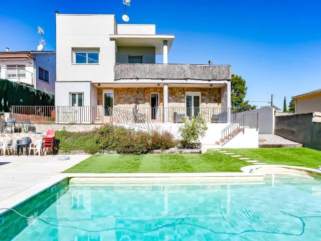 Casa chalet en Venta en Vacarisses
