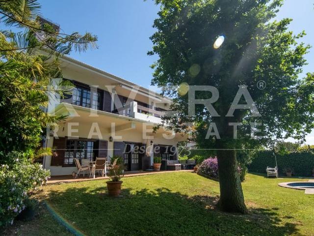 Casa chalet en Venta en Valadares Beade