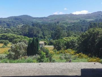 Casa chalet en Venta en Valadares Beade