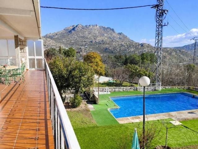 Casa chalet en Venta en Valdemanco