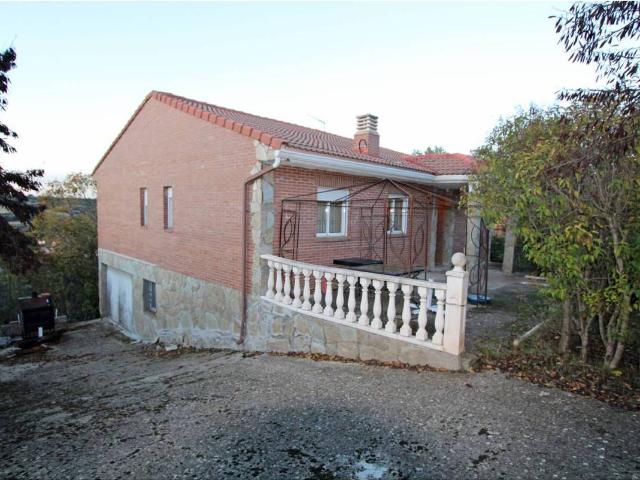 Casa chalet en Venta en Valdeaveruelo