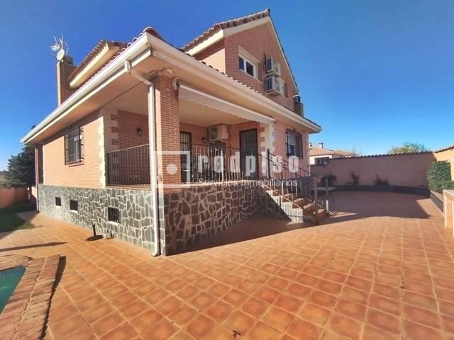 Casa chalet en Venta en Valdeavero