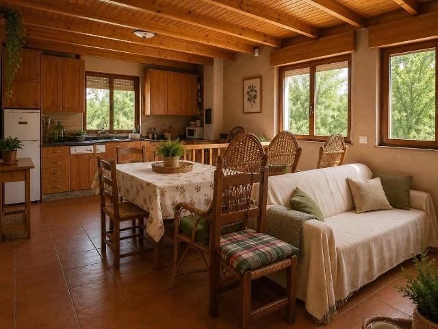 Casa chalet en Venta en Valdefresno