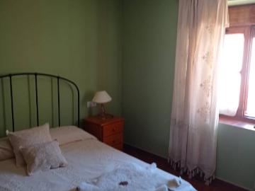 Casa chalet en Venta en Valdelacasa