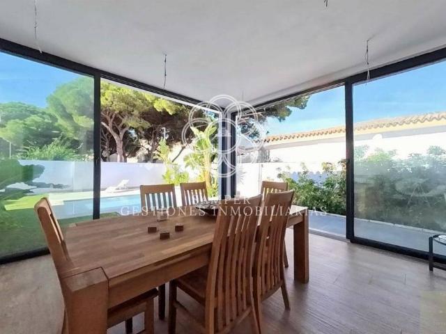 Casa chalet en Venta en Valdelagrana