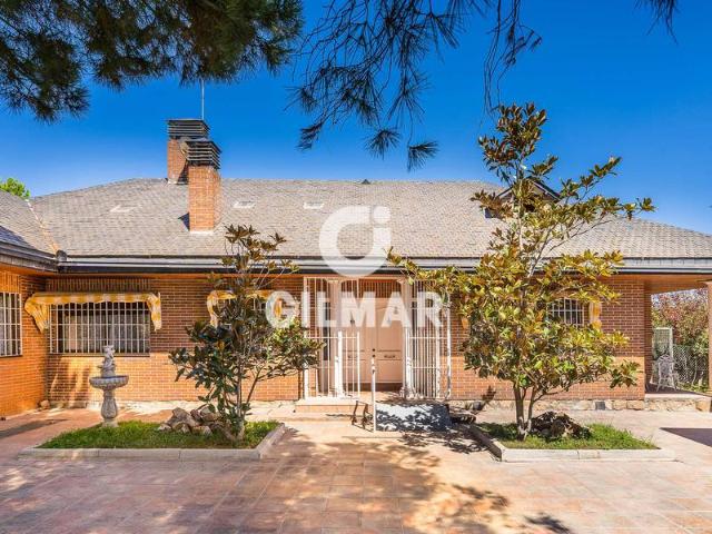 Casa chalet en Venta en Valdelagua