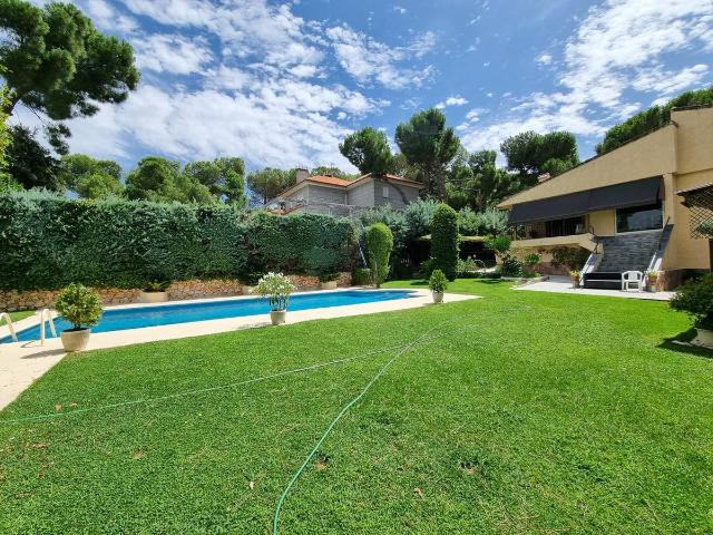 Casa chalet en Venta en Valdepastores Las Encinas