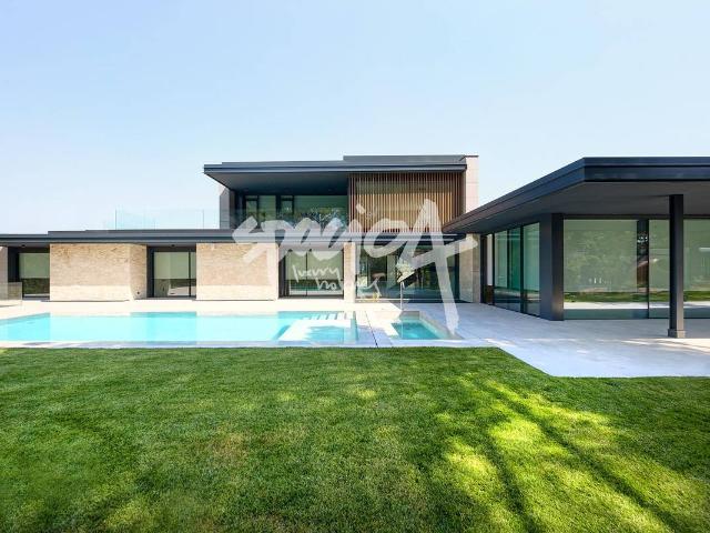 Casa chalet en Venta en Valdepastores Las Encinas