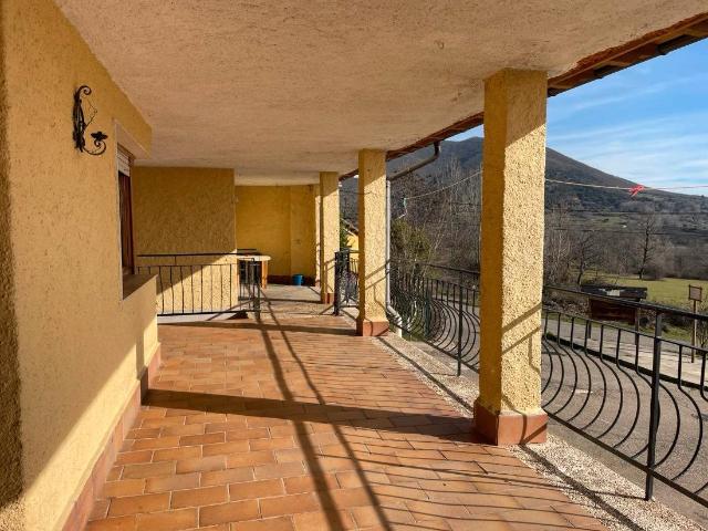 Casa chalet en Venta en Valdepiélago