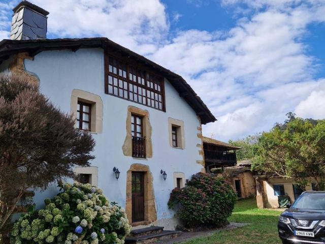Casa chalet en Venta en Valdés Luarca