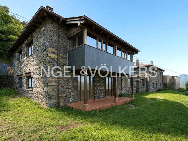 Casa chalet en Venta en Valdés Luarca