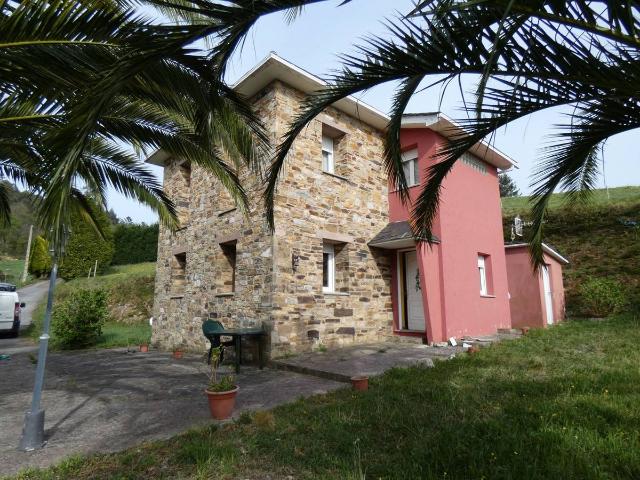 Casa chalet en Venta en Valdés Luarca