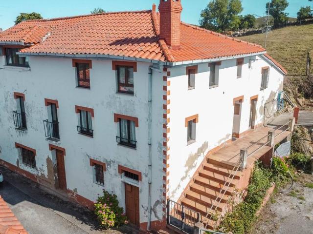 Casa chalet en Venta en Valdés Luarca