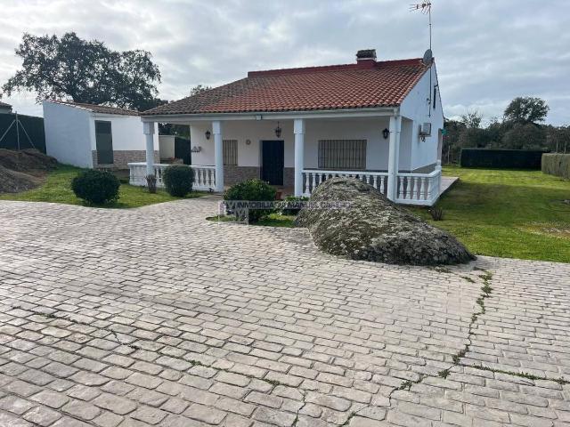 Casa chalet en Venta en Valdesalor Rincón de Ballesteros