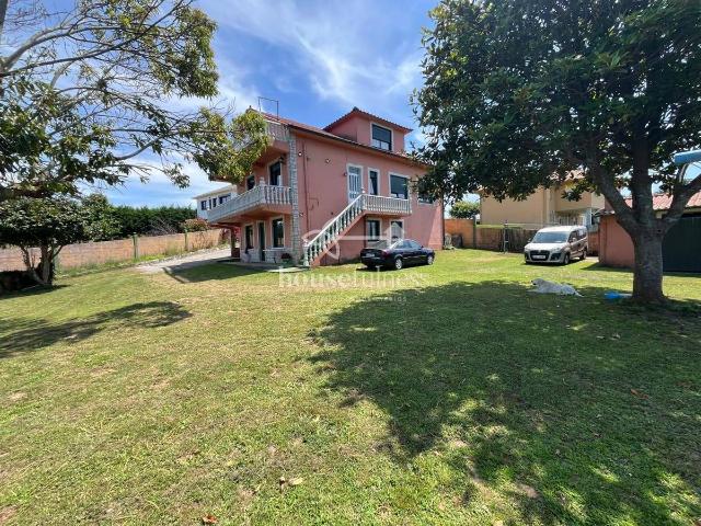 Casa chalet en Venta en Valdoviño