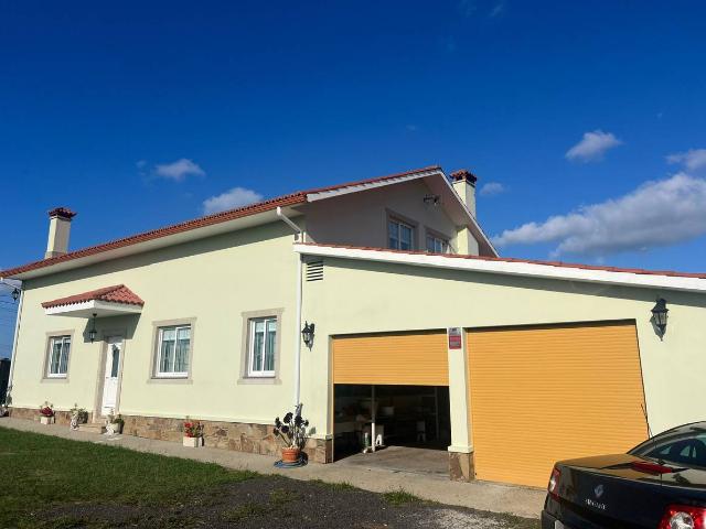 Casa chalet en Venta en Valdoviño