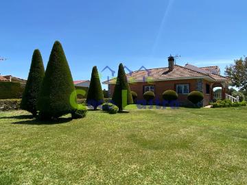Casa chalet en Venta en Valdunciel