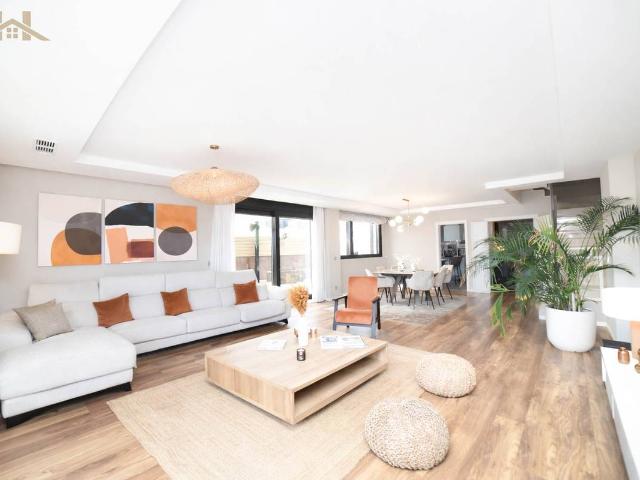 Casa chalet en Venta en Valenoso