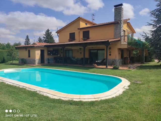 Casa chalet en Venta en Valencia de Don Juan