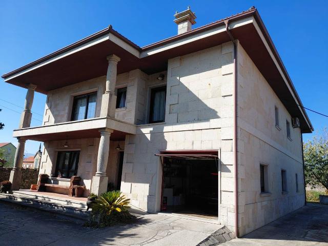 Casa chalet en Venta en Valga