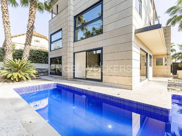 Casa chalet en Venta en Valldoreix
