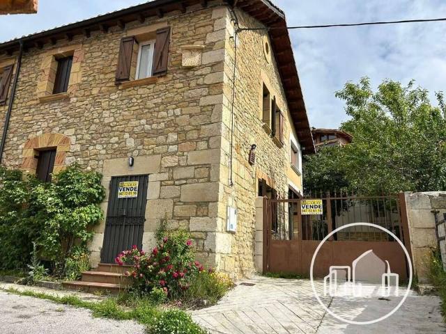 Casa chalet en Venta en Valle de Valdebezana