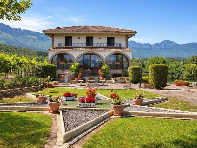 Casa chalet en Venta en Valle de Mena