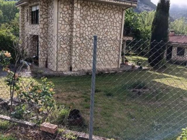 Casa chalet en Venta en Valle de Sedano