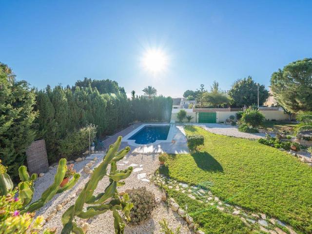 Casa chalet en Venta en Valle del Sol