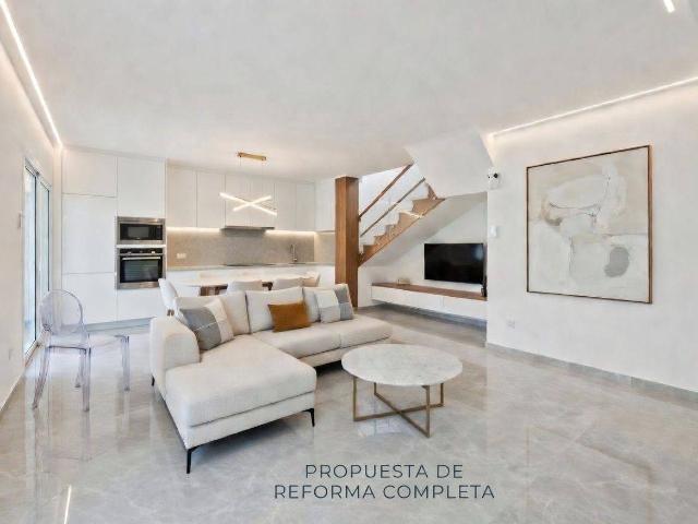 Casa chalet en Venta en Vallirana