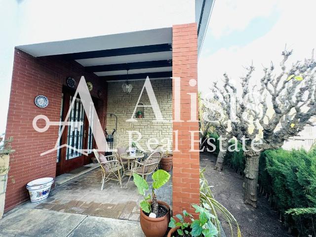 Casa chalet en Venta en Vallirana