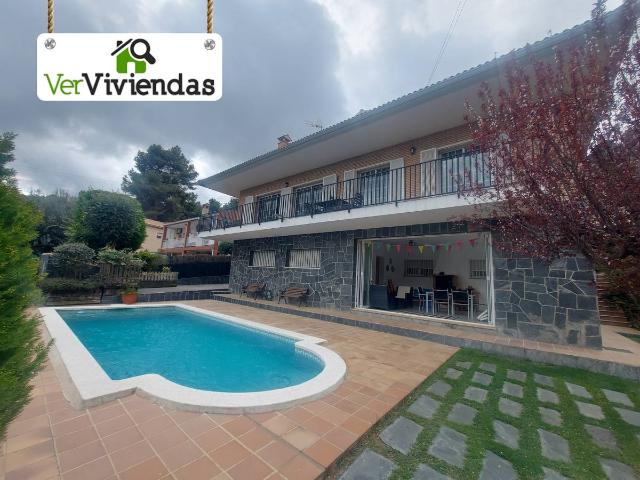 Casa chalet en Venta en Vallirana