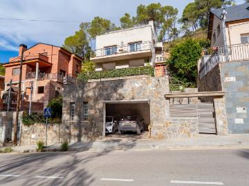 Casa chalet en Venta en Vallirana