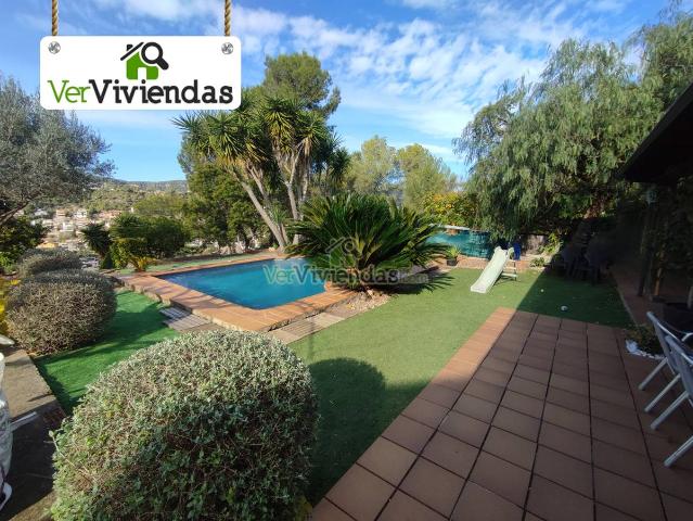 Casa chalet en Venta en Vallirana