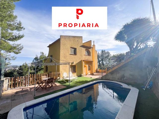 Casa chalet en Venta en Vallirana