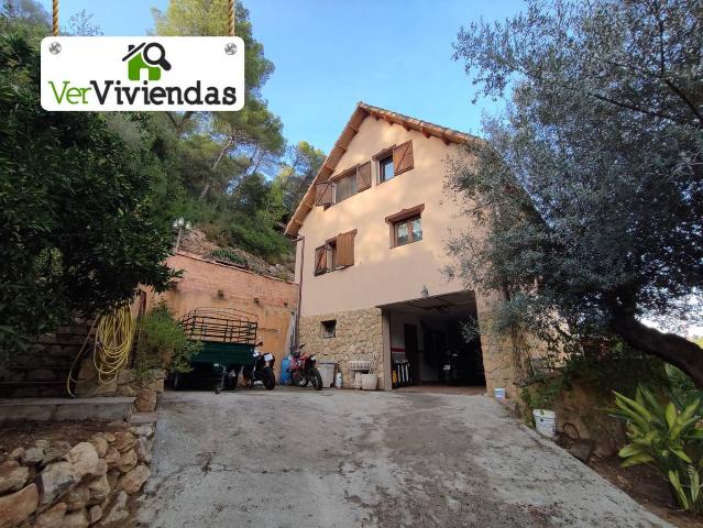Casa chalet en Venta en Vallirana