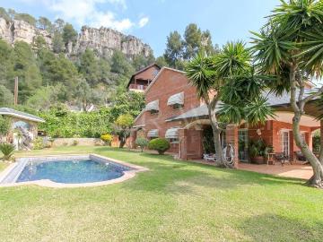 Casa chalet en Venta en Vallirana